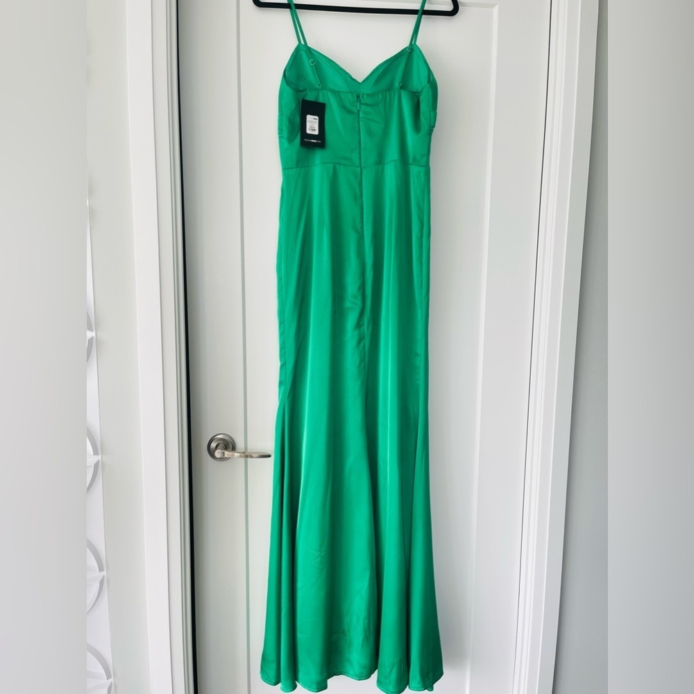 FASHION NOVA Evening Proposal Satin Maxi Green Dress - Picture 7 of 10